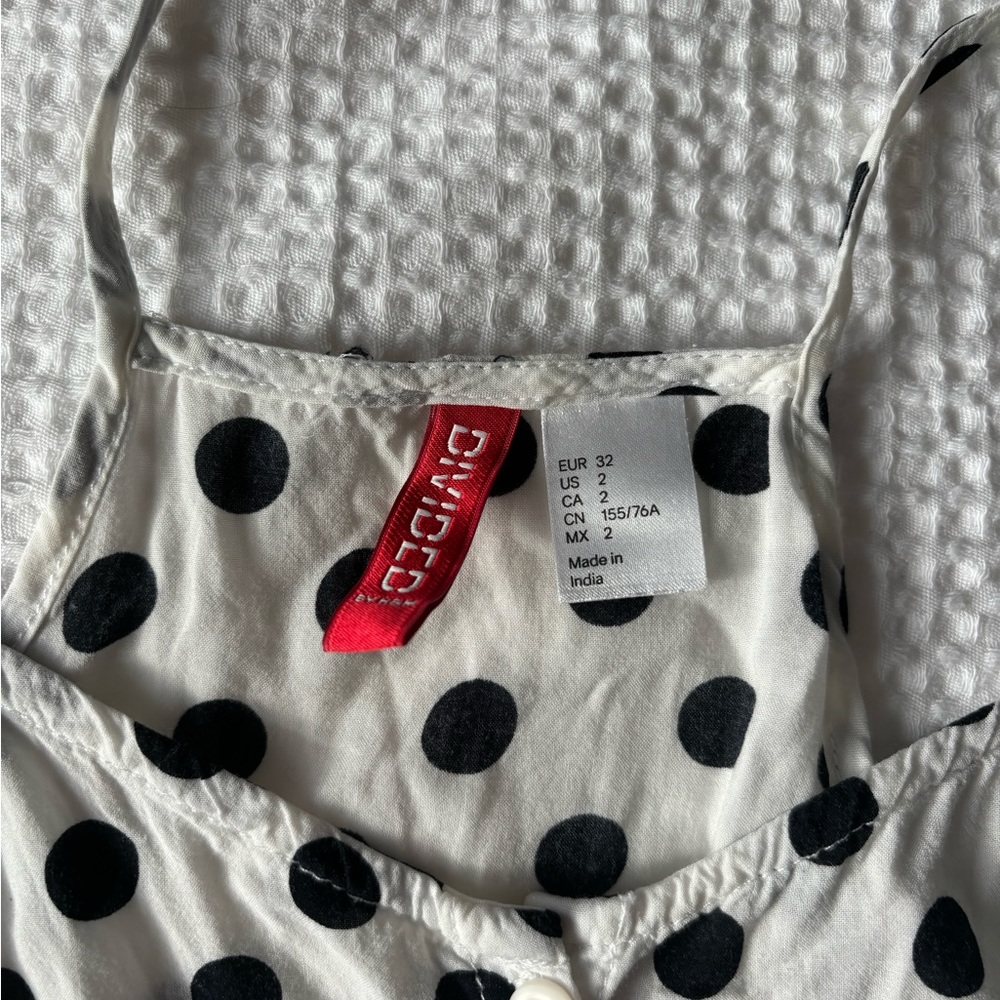 H&M Tanktop - Picture 2 of 2